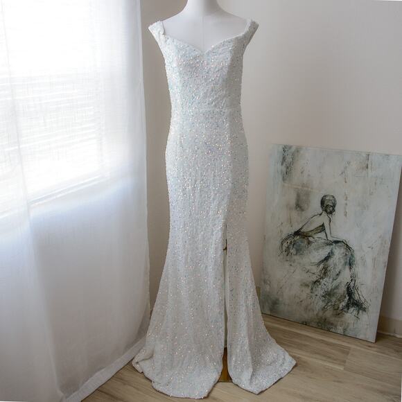Faeriesty Snow White sequin open shoulder Evening gown size M - Picture 2 of 8